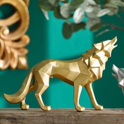 Wolf Resin Statue Model Figurine Geometric Abstract Ice Wolf Wildlife Decor Gift Ornament Animal Totem Wolf Dog Sculpture Crafts