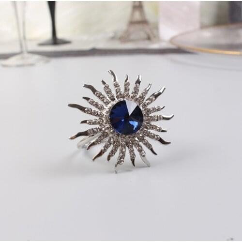 4pcs Napkin Rings Sparkling Artificial Diamond Dinning Table Settings Napkin Buckles Napkin Holders for Dinner Event