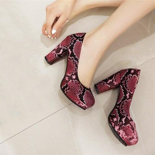 YQBTDL Fashion Snake Print Blue Red Platform Block Heel Shoes Daily Office High Heels Women Shoes Snakeskin Pattern Heeled Pumps