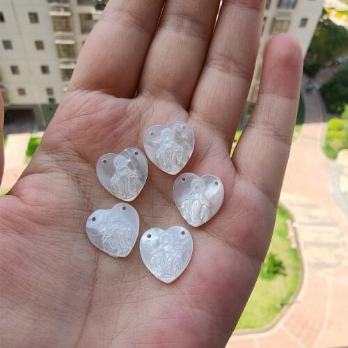 30pcs/lot)14.7mm Natural Heart Shape of Virgin of Grace Mother of Pearl Shell Grace Sacred Heart of Jesus Angel Mother Pearl