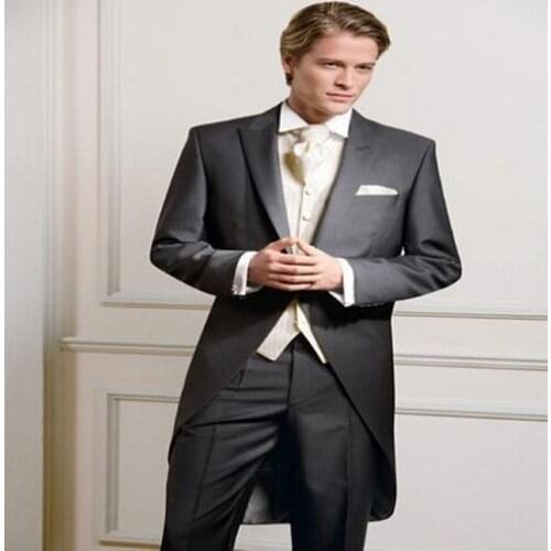 Best selling Black Tailcoat Peak Lapel Groom Tuxedos Groomsmen Men Wedding Suits Prom Clothing (jacket+pants+waistcoat+tie)