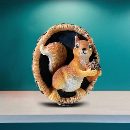 Resin Indoor Squirrel Statue Backyard Figurine Decoration Garden Decor