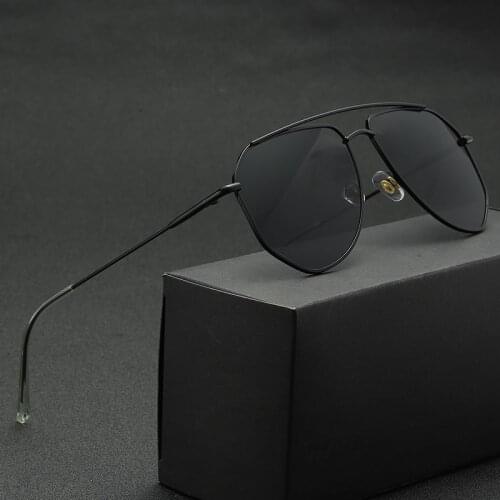 Classic Metal Glasses Brand Design Sunglasses Women Luxury Over Size Square Sun Mirror Men Out Door Driving Sun Glasses Uv400