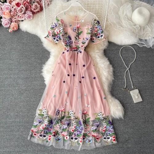2021 Fashion Embroidered Lace Mesh Dress Women Romantic Floral Embroidery Party Short Sleeve Elegant Summer Long Dress Pink