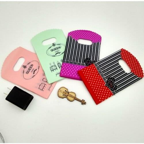 50pcs Wholesale Pretty Mini Cartoon Mixed Pattern Plastic Gift Bag Shopping Bag For Birthday Party Gift Package Random Color