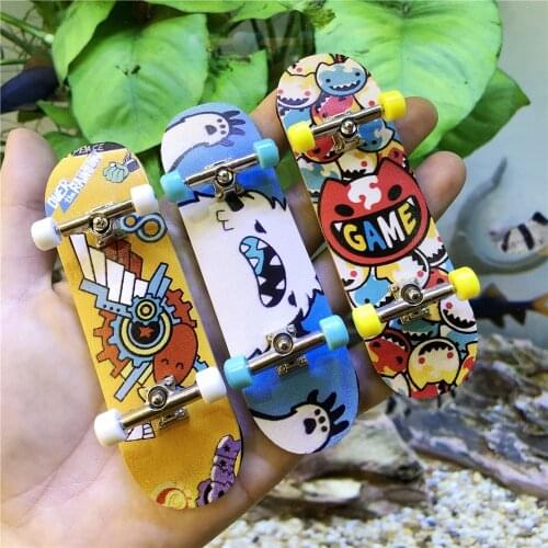 Anime SK EIGHT SK8 the Infinity Mini Finger Skate Boarding Gift Keychain Toy LANKA MIYA Itabag Pendant Keyrings Cosplay Birthday