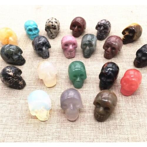Natural Stone Carved Decoration Healing Mixed Crystal Reiki Gem Figurine Spiritual Energy skull Supplies Gemstone Gift 1pcs