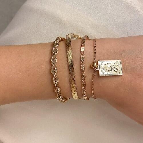 4Pcs/Set Vintage Style Snale Chain Bracelets Set for Women Personality Square Pendant Bangle Bracelet Party Summer Jewelry