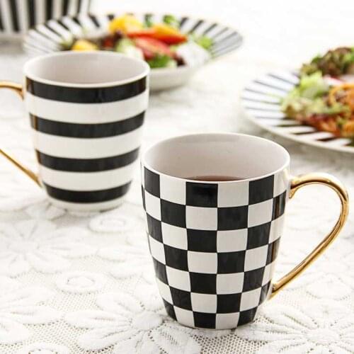 Ceramic Black and White Stripe Lattice Mugs With Gold Handle Spoon Modern Home Decor Personalized Kitchen Office Coffee Tea Cups