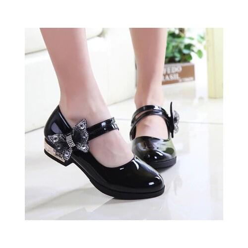 2019Girls white dress shoes models bowknot princess shoes leather girls students 3 color baby leather shoes for children 26-36