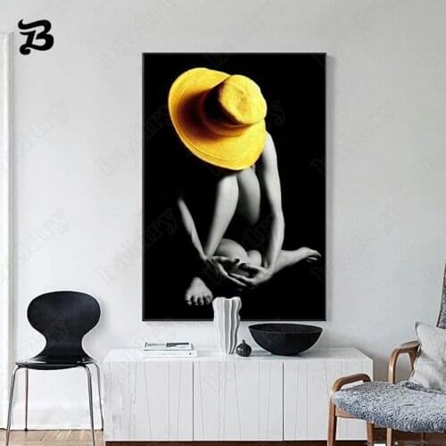 Canvas Painting Modern Black and White Sexy Nude Woman with A Yellow Hat Wall Art Picture Girl Portrait Poster Home Decoration