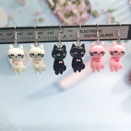 1Pair Japan White Black Cat Pendant Earrings for Girl Cute Drop Earring Women Creative Simulated Animal Earings Jewelry EC217