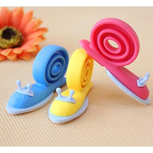3Pcs Multicolor Snail Shape Anti-folder Proof Pinch Baby Safety Door Stopper Lock .Easily attach above the door baby safety good