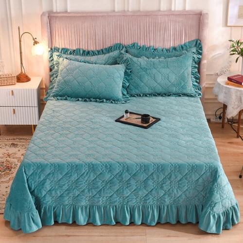 Nordic Quilted Warm Soft Crystal Velvet Bedspread Blanket King Queen Single Ruffle Round Corner Bed Cover Not Include Pillowcase