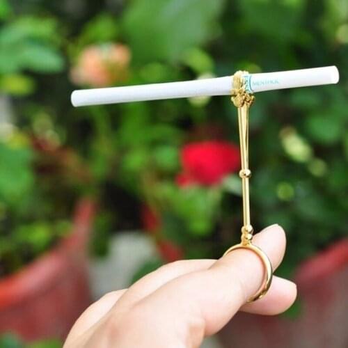 Smoking Cigarette Finger Ring Smoker Cigarette Hand Holder for Lady Personality Gift smoking Accessories Cigarette Holder Ring