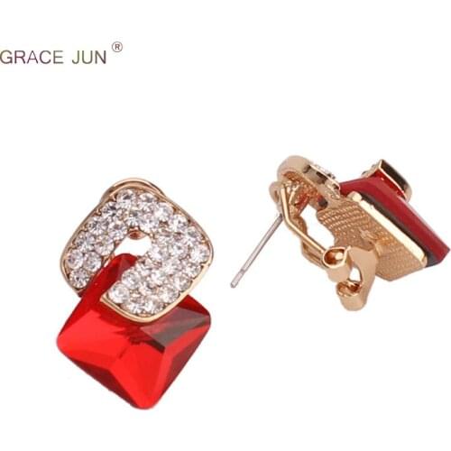 2018 New Arrival Crystal Rhinestone Square Geometric Stud Earrings for Women Charm Bridemaids Wedding Earrings Fashion Accessory