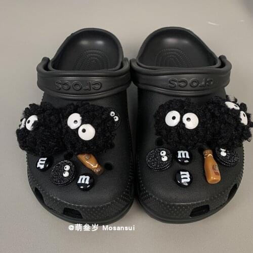 Croc Charms Designer for JIBZ Shoe Charms Ready To Put on Black Sesame Wool Ball Shoes Decorations Accessories for Crocs Gift