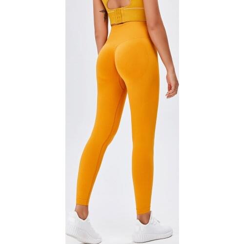 2021 new peach hip yoga pants high waist nude sports tights seamless hips fitness pants