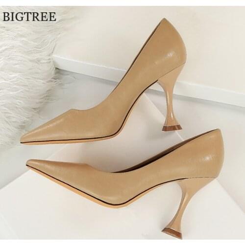2021 Pointed Toe Women Khaki Pumps 7-9cm High Heels Concise OL Office Lady Spring Autumn Soft Leather Party Wedding Female Shoes