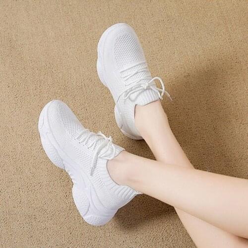 Summer White Sneakers For Women Mesh Vulcanization Top Breathable Outdoor Sports Travel Walking Shoes Non-Leather Casual Shoes
