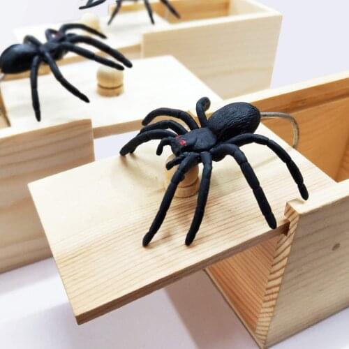 NEW Funny Scare Box Wooden Prank Spider Hidden in Case Great Quality Prank-Wooden Scarebox Interesting Play Trick Joke Toys Gift