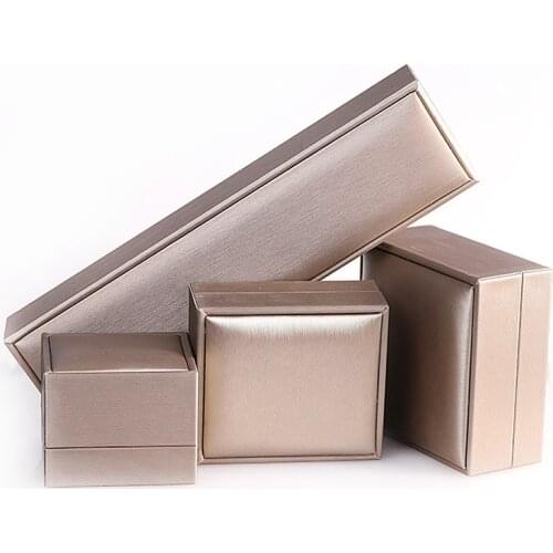 Personalized silver metal brushed PU jewelry box bracelet pendant ring bracelet packaging box high-quality simple