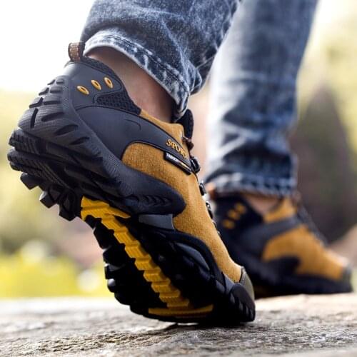 Light Weight Hiking Shoes Men Waterproof Genuine Leather Climbing Trekking Shoes Outdoor Mountain Tactical Boots Men Sneakers