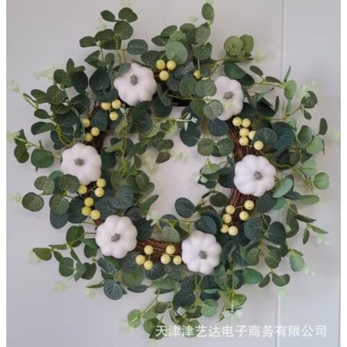 High Quality Farmhouse Harvest Wreath Pumpkin Berries and Eucalyptus Leaves Artificial Fall Wreath for Front Door Decoration