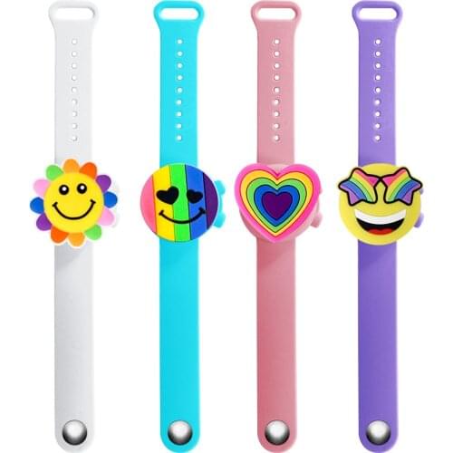 2PCS Adult Kids Liquid Dispensing Tool Wristband Hand Dispenser Portable Hand Sanitizer Bracelet HandWash Dispenser Bracelet