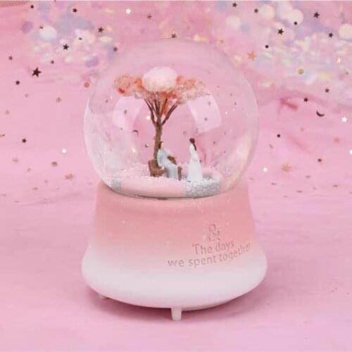 Romantic Couple Musical Lighted Snow Globe With Tree Of Life Design Gifts Home Office Decoration Decorative Balls Snowflake Ball
