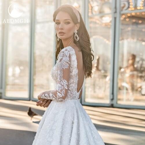 Aedmgh A-Line Luxury Wedding Dresses 2021 V-Neck Long Sleeve Bride Dress Lace Appliques Beading Backless Princess Bridal Gowns
