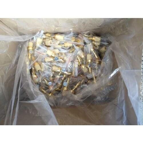 FREE SHIPPING 10pcs/lot high quality delicacy Gold color liquor spout Wine pourer / oliver oil pourer cork bottle pourer