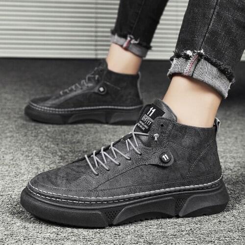 Men Leather Boots Winter Warm Snow Boots High Quality Cow Suede Fur Mens Shoes Plush Fashion Man Rubber Ankle Boots Sneakers