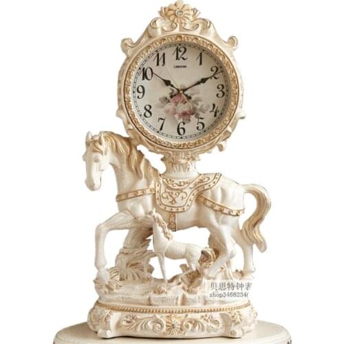 European-Style Luxury Clock Living Room Modern Personality Simple Desk Clock Table Clock Decoration