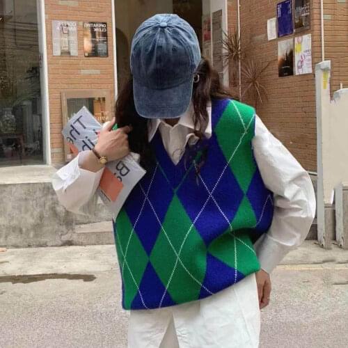V Neck Vintage 2021 Sweater Vest Women Sleeveless Plaid Knitted Oversized Sweaters Casual Autumn Preppy Style