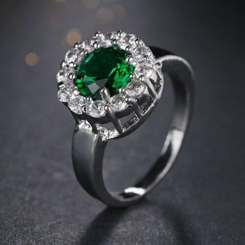 Luxury Clear Pear Cut Cubic Zirconia Engagement Rings For Women New Design Cocktail Ring Party Gifts Accessories R-059