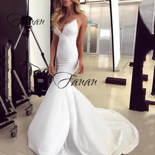 Simple Spaghetti Straps V-Neck Wedding Dresses Lace Appliques Backless Court Train Bridal Gown vestidos de novia платье