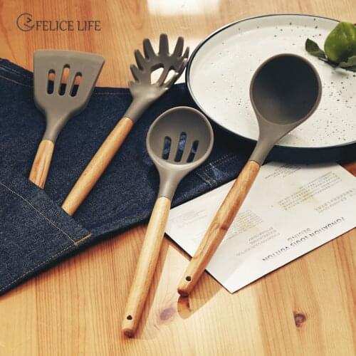 New Silicone Utensils Set Spatula Shovel Soup Spoon with Wooden Handle Special Heat-resistant Design Kitchen Set Cooking Tools