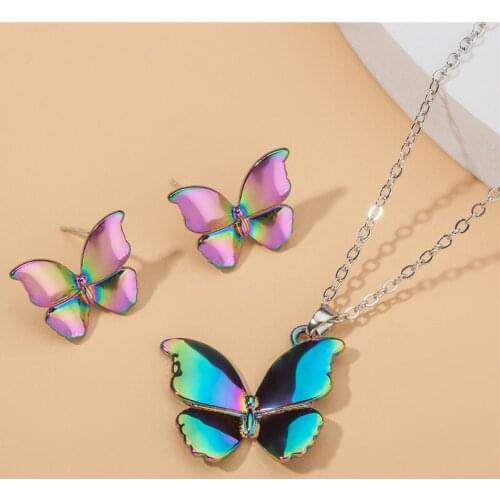 TIMEONLY Creative Gradient Color Butterfly Pendant Necklace Hollow Metal Linked Chain Necklace for Women Ladies Cute Jewellery