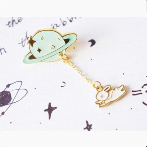 Trendy Planet Astronaut Rabbit Long Chain Brooch Badge Personality Design Fortune Cat Exquisite Brooch Pin Collar Clips Women