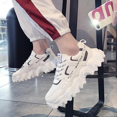 Sneakers men sport casual shoes breathable mesh shoes lightweight non-slip outdoor fashionable running white shoes 2020