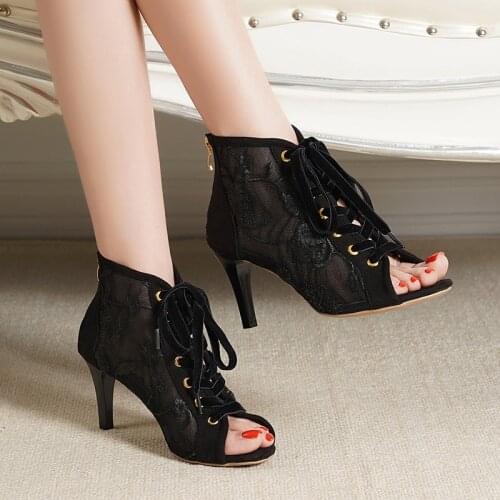 Sexy Summer Women Sandals Lace Cross Tie Peep Toe High Heels Shoes Ankle Strap Net Surface Hollow Out Sandals Black Flower PW051
