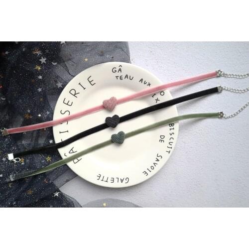 Sweet Heart Button Velvet Fabric Choker Necklace for Women Fashion New Black Pink Green Short Clavicle Necklaces Jewelry FS17