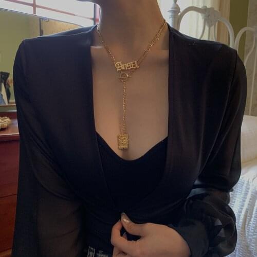 European and American Style Geometric OT Buckle Alloy Set Necklace Fashion Simple Rose Pendant Letter Necklace Jewelry Gift 2021