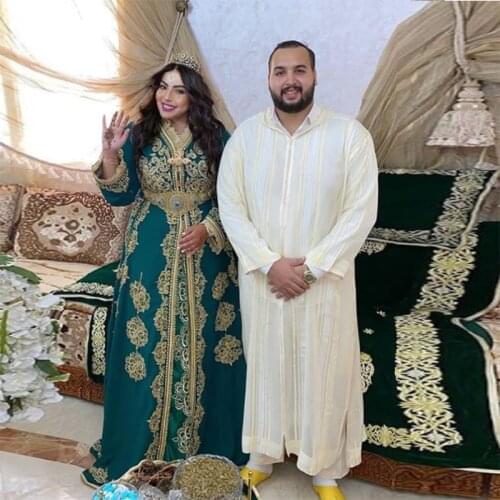 Graceful A-line Satin Dubai Evening Dresses V-neck Lace Long Sleeves Beaded Moroccan Kaftan Saudi Arabia Long Formal Prom Gown