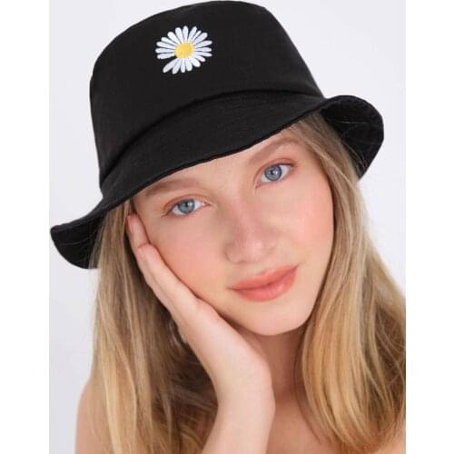 Brand New 2021 Woman Bucket Hat New Fashion Black Daisy Embroidered Bucket Hat Fisherman Bob Caps Summer Beach Accessories