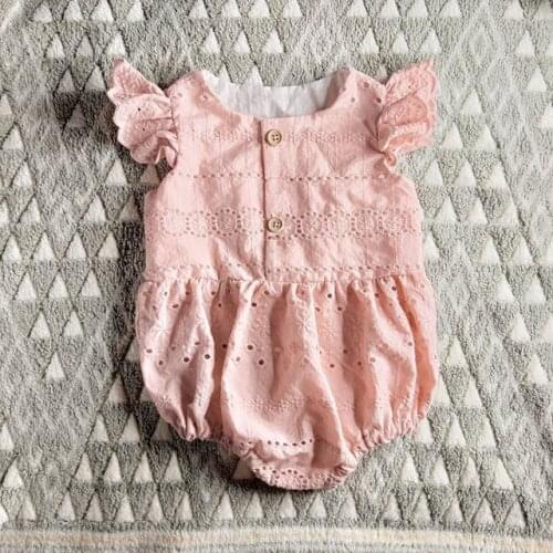 FOCUSNORM 0-18M Princess Newborn Baby Girls Bodysuits Flowers Lace Ruffles Flying Sleeve Jumpsuits 2 Colors