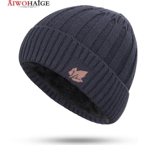 2019 The New Multi-piece hat winter man caps warm Thicken Hedging Cap knit beanie 2 Pieces Set plush wholesale unisex vintage