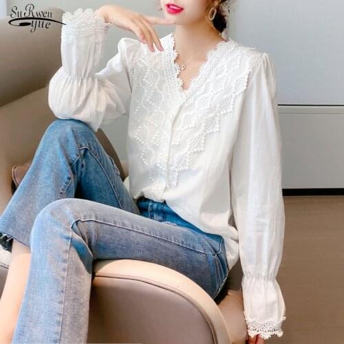 Autumn Long Sleeve V-neck Pullover Vintage Blouses Women Casual Loose Lace Womens Tops Plus Size White Shirt Women Blusas 11127