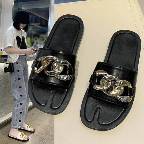2021 Fashion Women Gold Metal Chain Slippers Female Flat Heel Casual RA Split Toe Slide Sandals Outdoor Ladies Beach Sandals